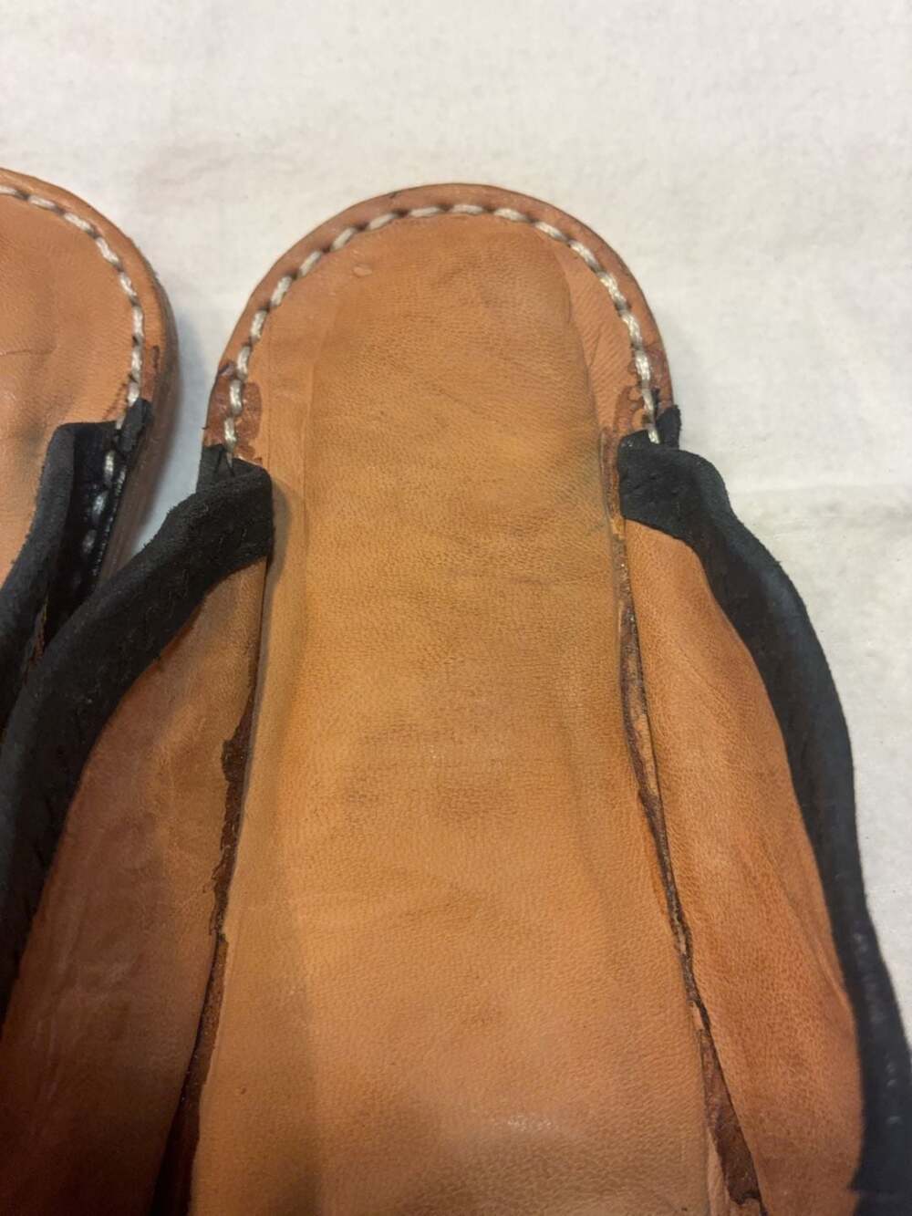 Handcrafted Embroidered Leather Mule Slides Size 8 - Picture 4 of 8